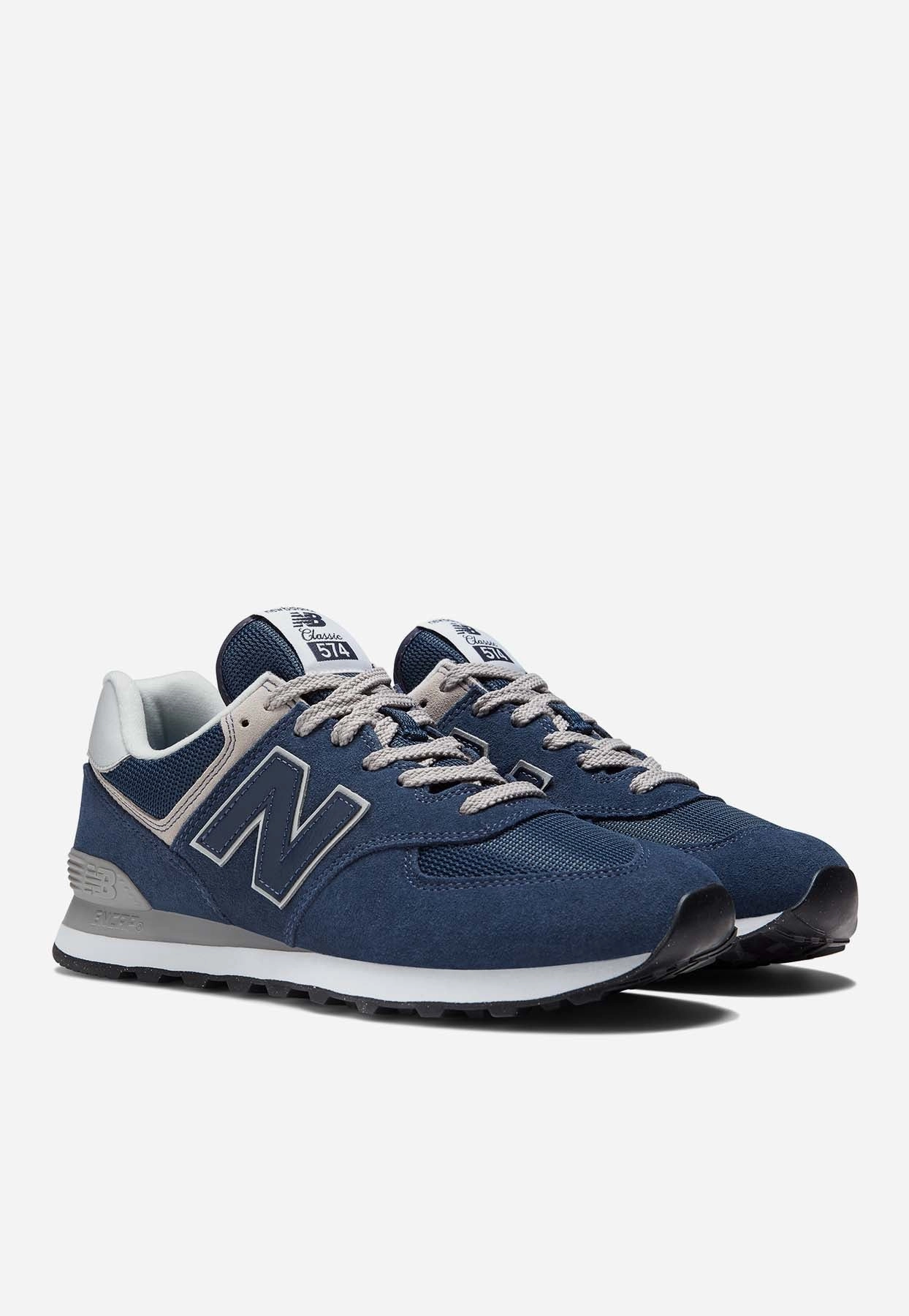 New Balance 869 574 Core Low-Top Sneakers in Navy with White
