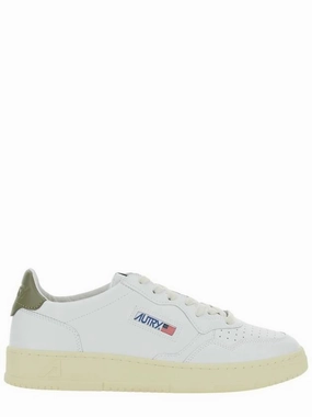 Best Slip On Sneakers For Walking 'Medalist Low' Green Sneakers With Contrasting Heel Tab In Leather Man