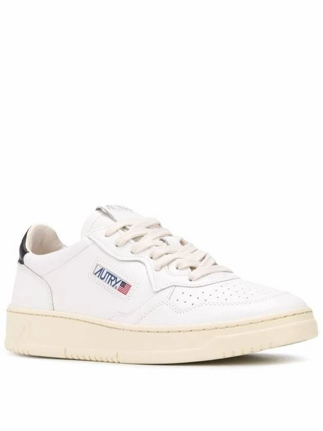 Roa Sneakers 'Medalist Low' White Sneakers With Contrasting Heel Tab In Leather Man