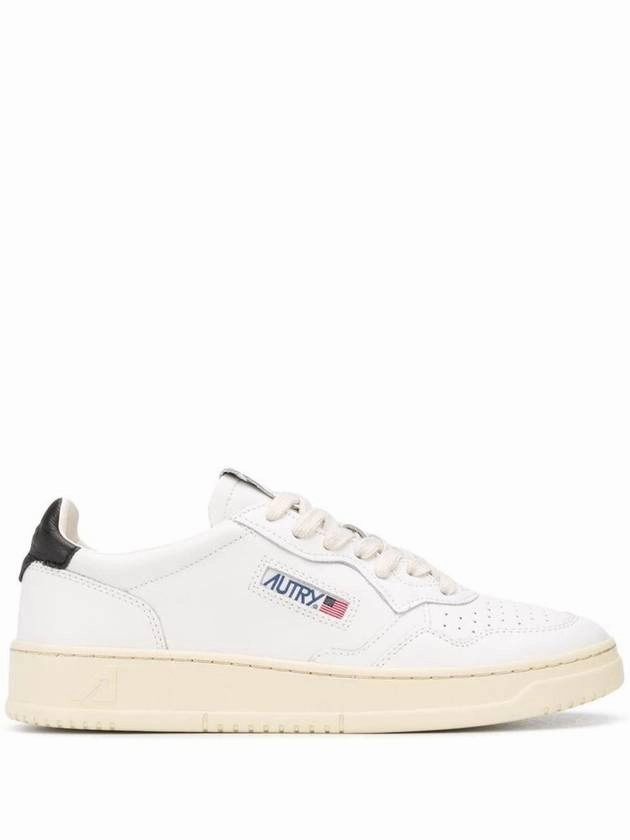 Radii Sneakers 'Medalist Low' White Sneakers With Contrasting Heel Tab In Leather Man