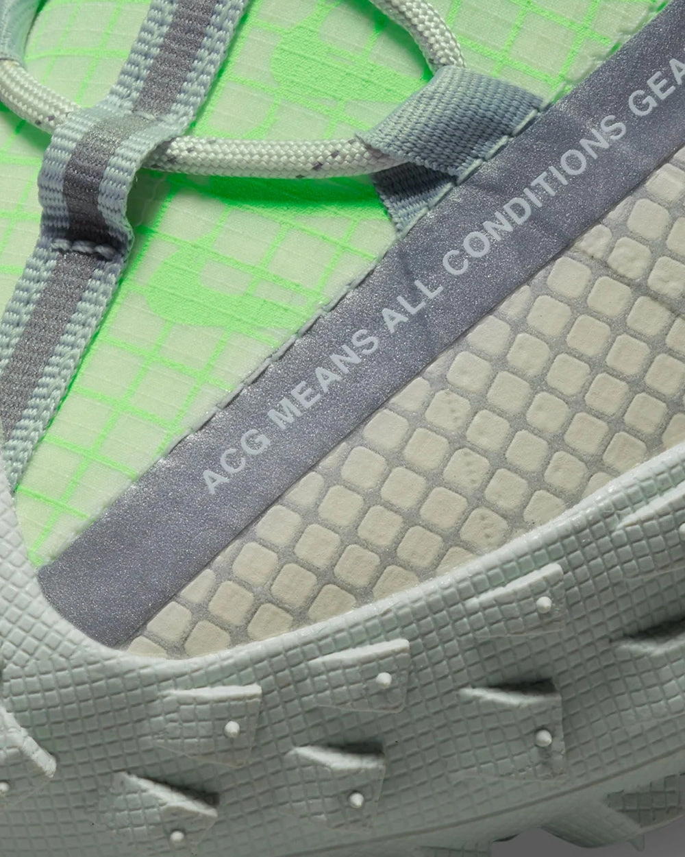 Best Asics Shoe For Metatarsalgia ACG Mountain Fly Green / Beige Low Top Sneakers