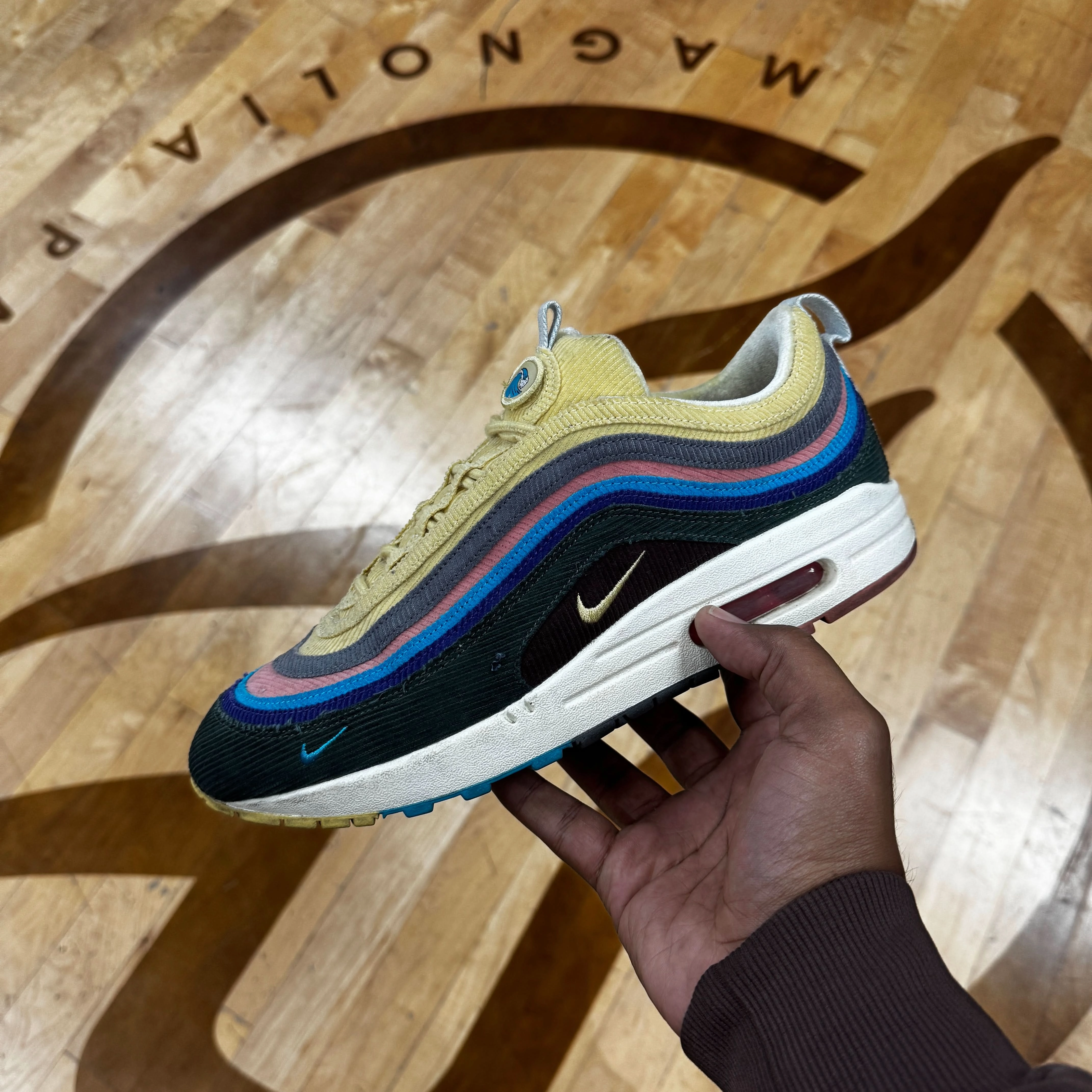 Asics Gt-2000 Running Shoes Nike Air Max 1/97 Sean Wotherspoon (Extra Lace Set Only) (Pre-Owned)