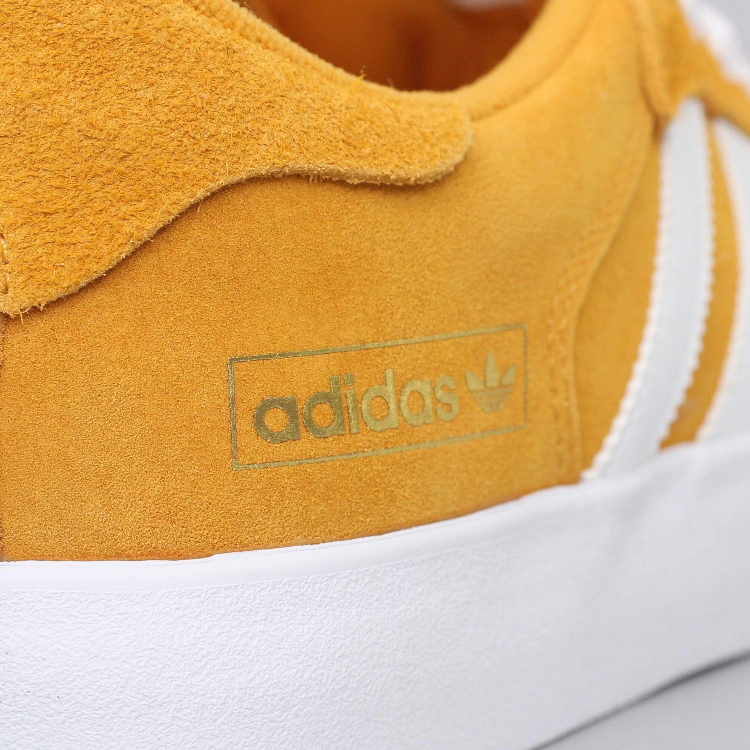 Adidas Joggers Shoes adidas Matchbreak Super Shoes Tactile Yellow / Footwear White / Gold Metallic