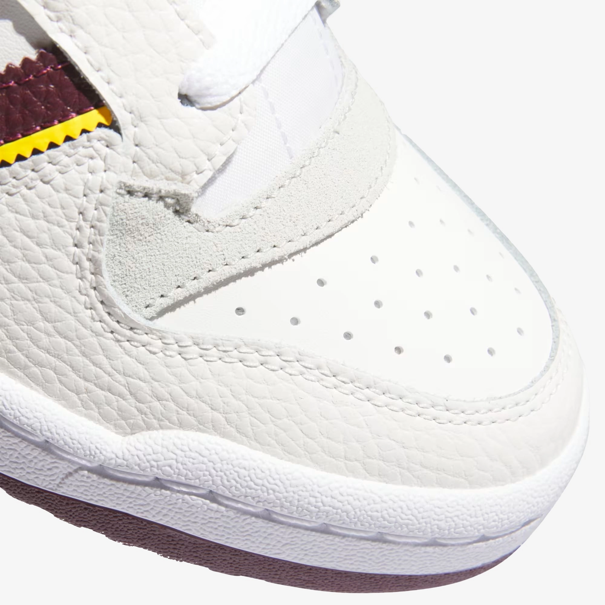 Mahomes Adidas Shoes ADIDAS ORIGINALS | FORUM LOW CL { CORE WHITE/TEAM MAROON 2/CLOUD WHITE