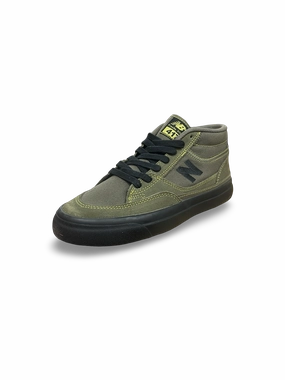 The New Balance Numeric Franky Villani 417 Shoe in Green and Black Fresh Foam Arishi V4 New Balance