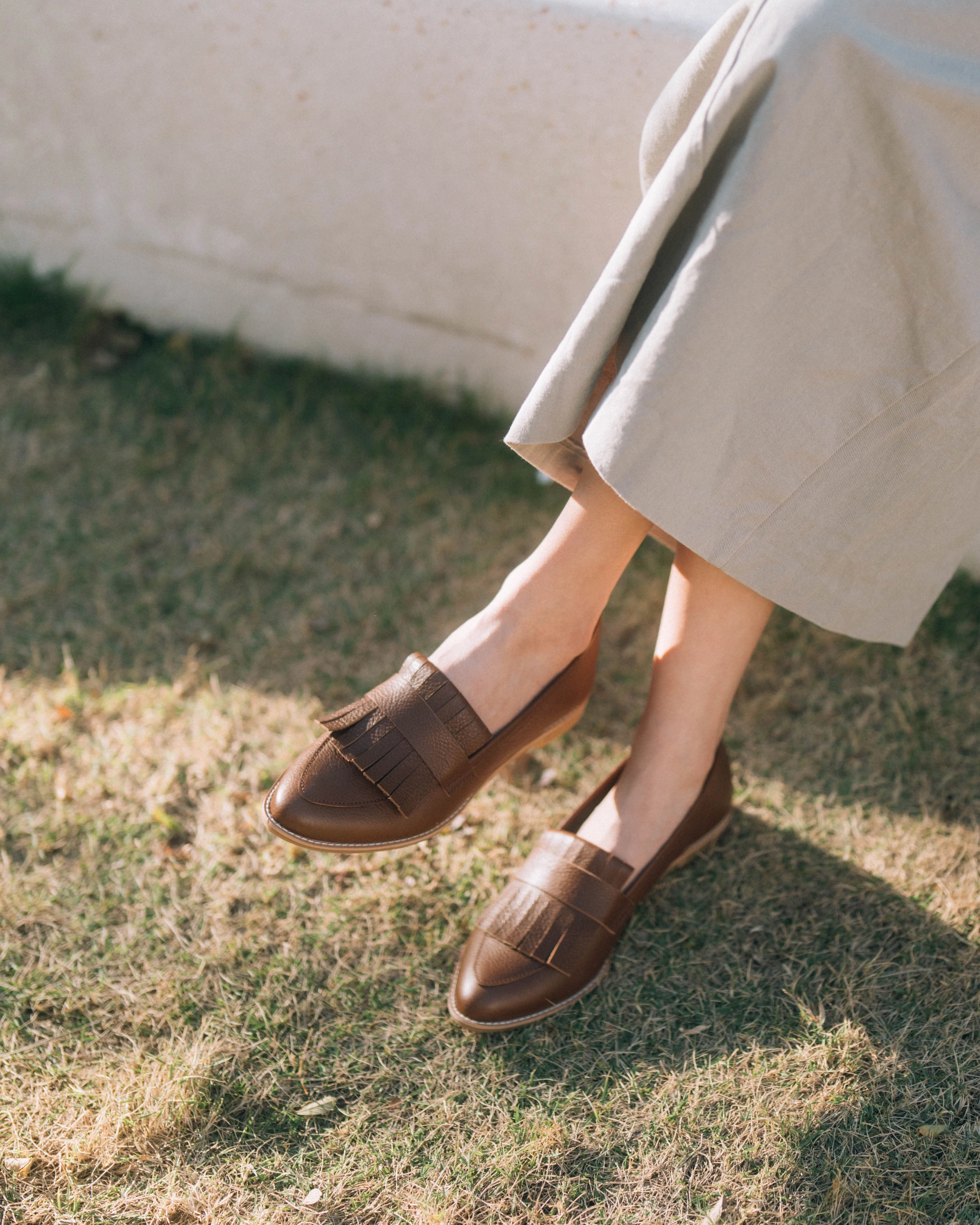 Amelie Loafer - Walnut Brown Silver Loafers Outfit