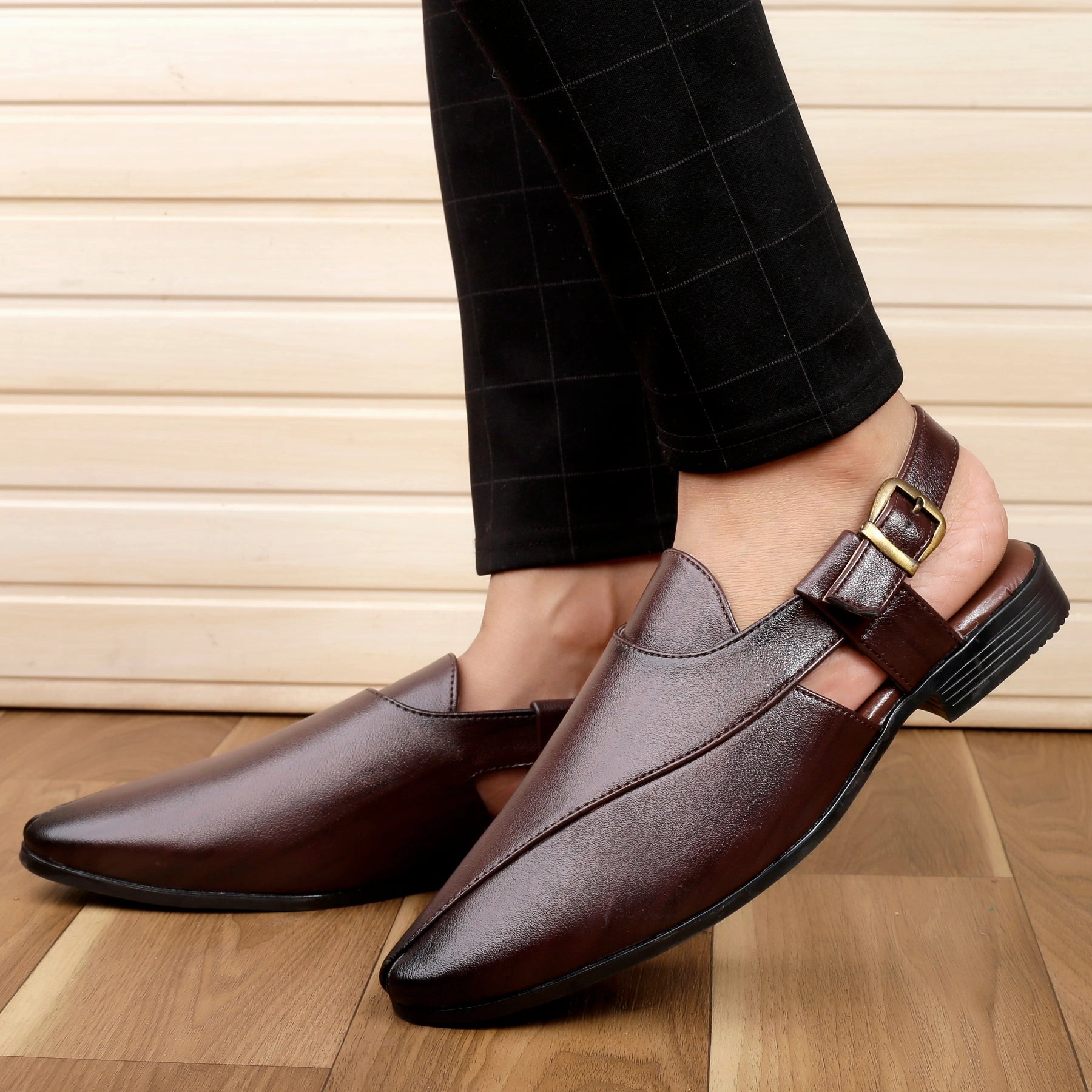 Bacca Bucci NOBILITY Close-Toe Outdoor Open Ethnic Sandals with Buckle Locals Slippers