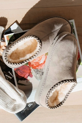 Lukees Slippers Bearpaw Tabitha Slipper Clogs for Women in Mushroom | 2973W-500 MUSHROOM