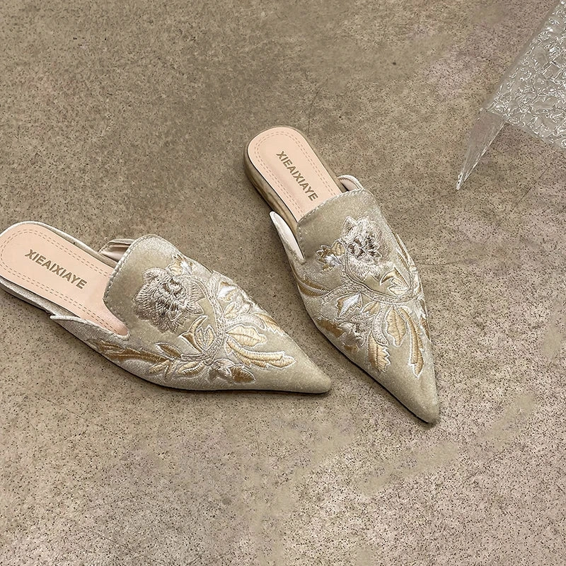 binfenxie Designer Women Embroidery Mules Slippers Fashion Shallow Slip On Slides Shoes Ladies Elegant Outdoor Low Heel Shoes Flats Slippers