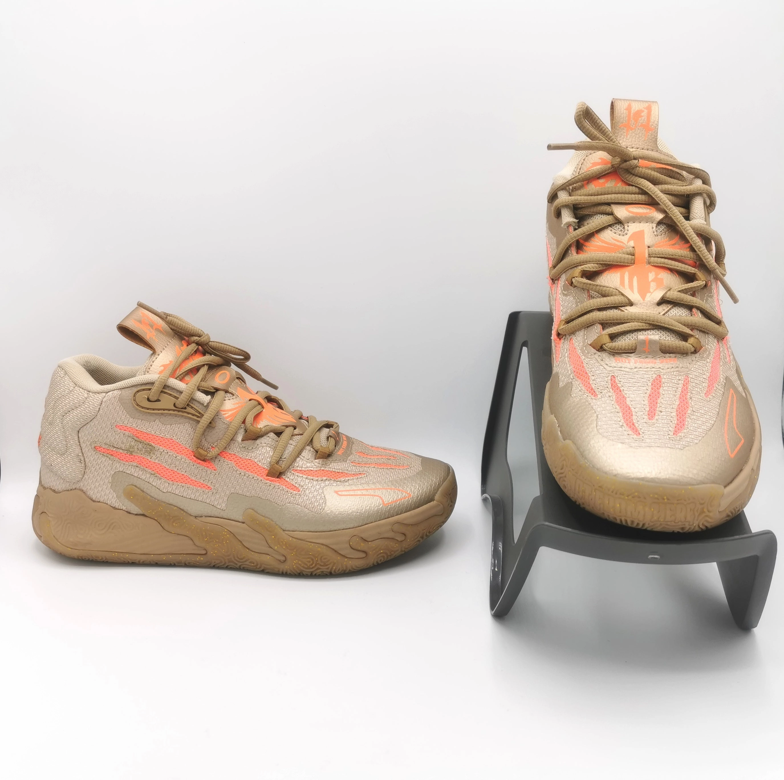 BOYS JUNIOR SIZE 7 US - PUMA x LAMELO BALL MB.03 CNY Gold-Fluro Peach EUC B60 Puma X Porsche Shoes