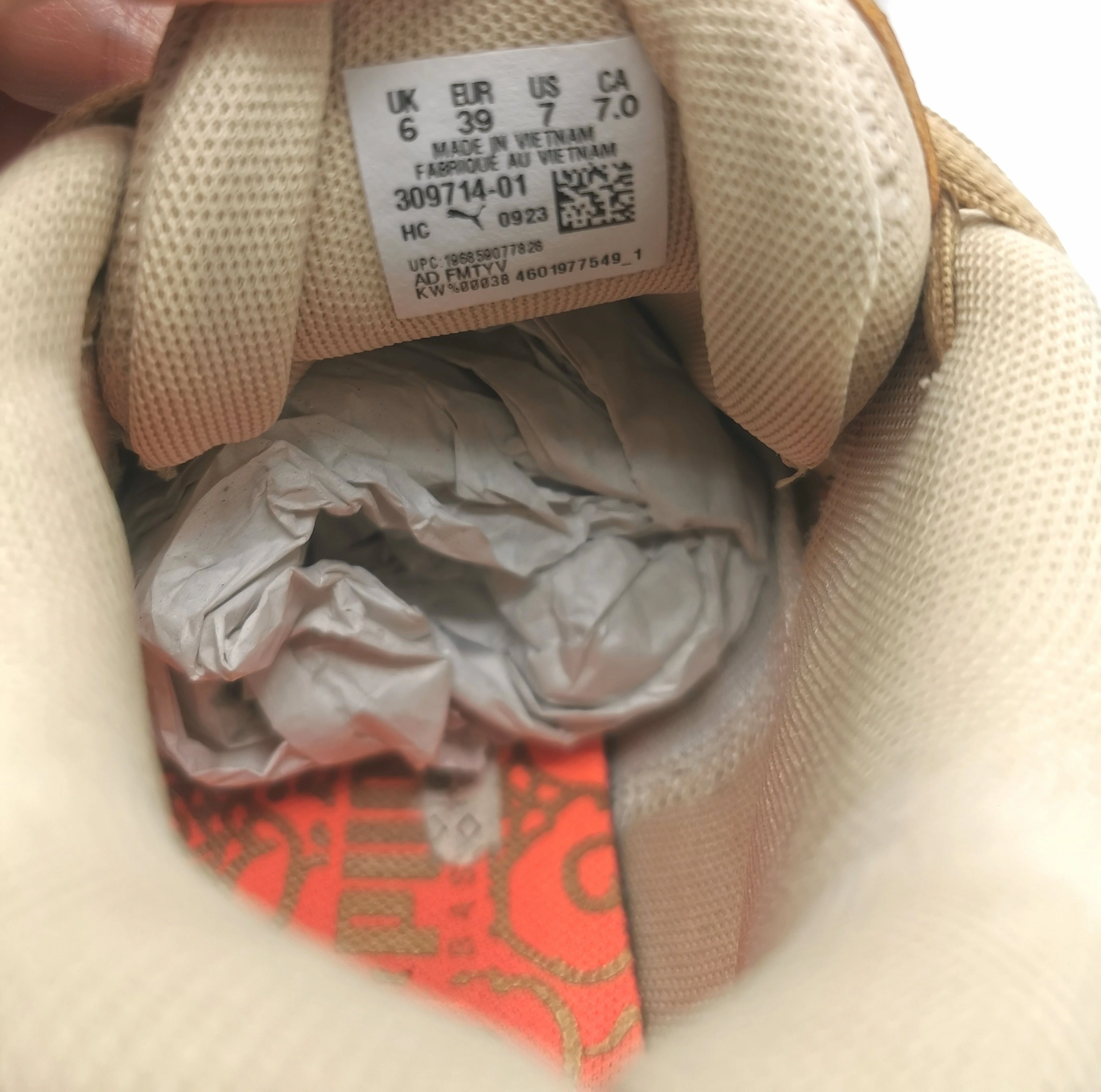 BOYS JUNIOR SIZE 7 US - PUMA x LAMELO BALL MB.03 CNY Gold-Fluro Peach EUC B60 Puma Fuse 3.0 Training Shoes