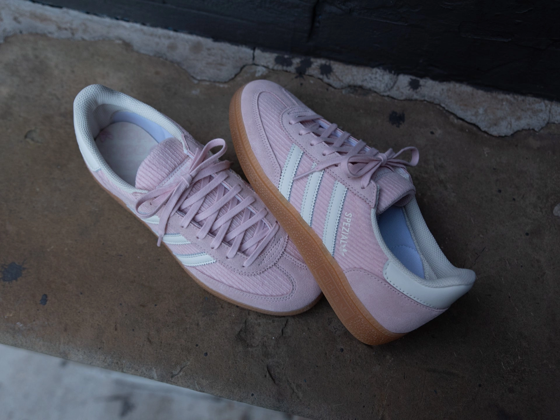 Adidas Tyshawn Jones Shoes Adidas Women's Handball Spezial 'Sandy Pink'