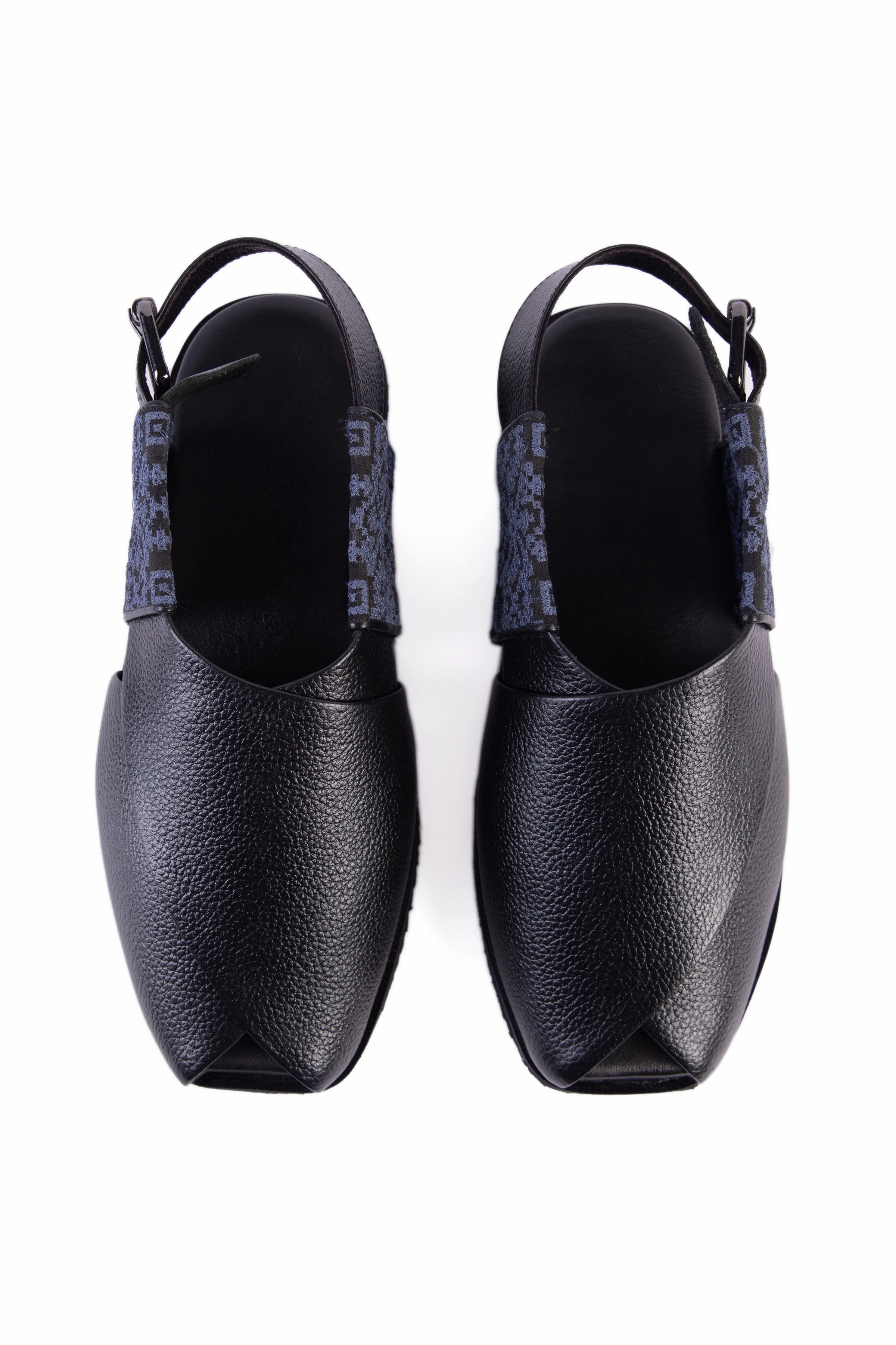 Swabi Scale Flat Shoes