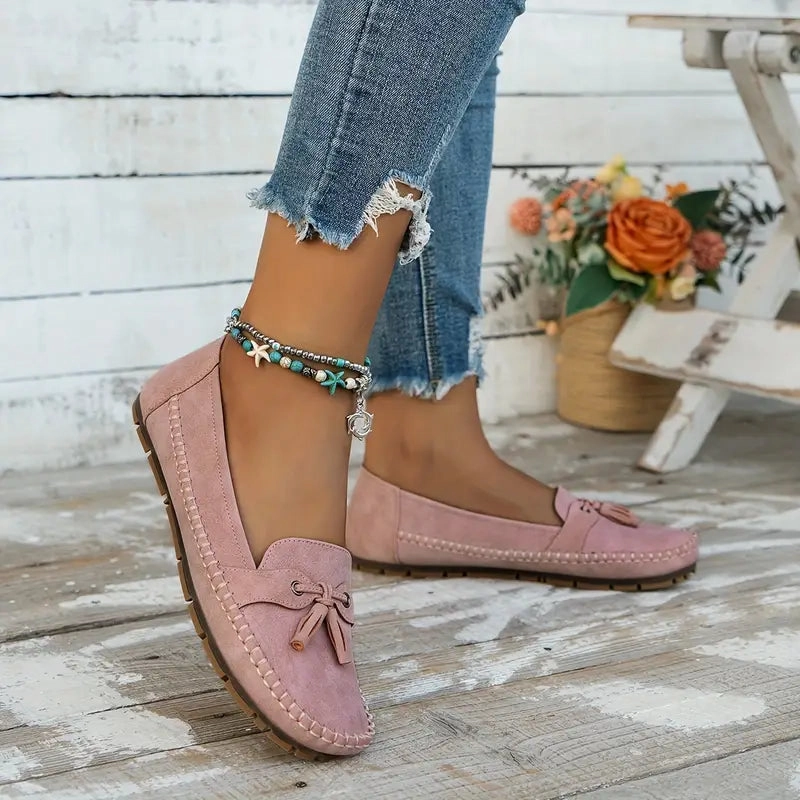 Women's Comfortable Soft Vintage Style Bow Embellished Loafers Laser Cut Loafers