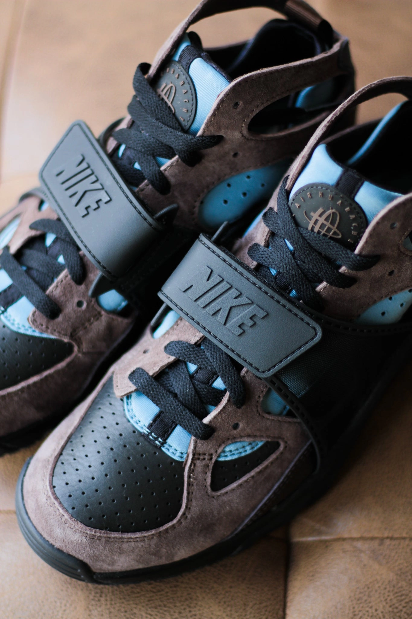 Asics 727 Weightlifting Shoes NIKE AIR TRAINER HURACHE "BLACK/BAROQUE BROWN-SMOKEY BLUE"