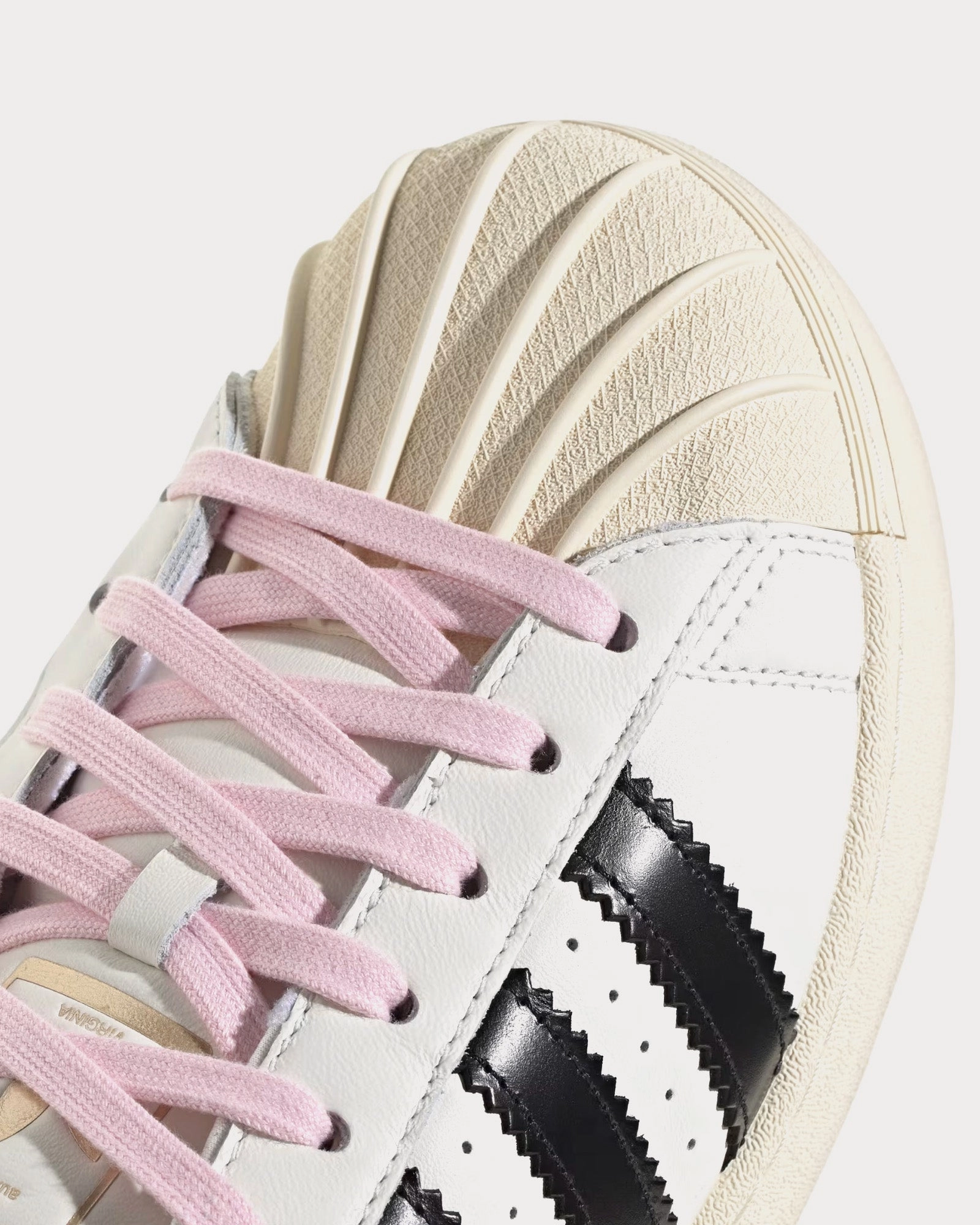 New Adidas Skateboarding Shoes Virgina Superstar Core White / Cream White / Core Black Low Top Sneakers