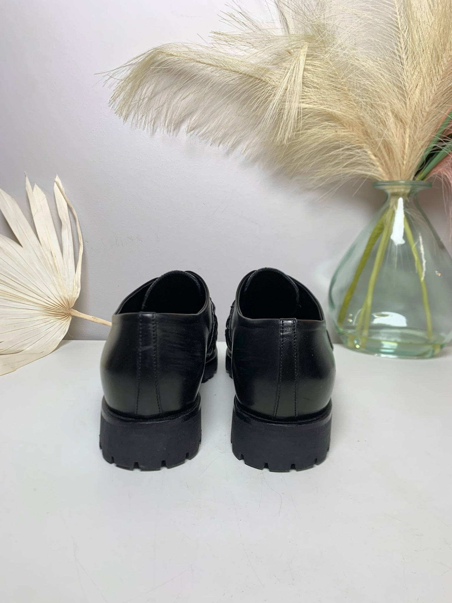 W Shoe Size 38.5 Rupert Sanderson Black Leather Loafers Olive Loafers