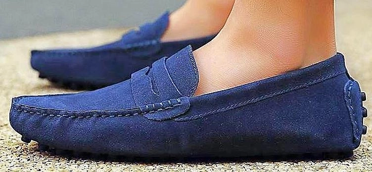 Style Soft Moccasins Men Loafers High Genuine Leather Shoes Men Flats Gommino Driving Shoes Casual Fall Shoes