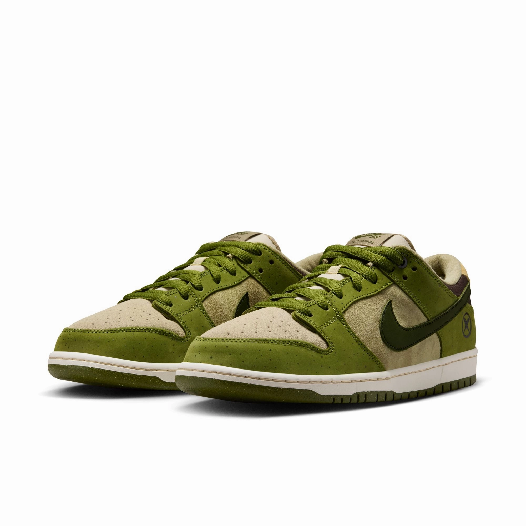 NIKE SB YUTO DUNK LOW PRO ASPARAGUS GREEN / LEGION GREEN-LT KHAKI Asics Gel Pulse 12 Running Shoes