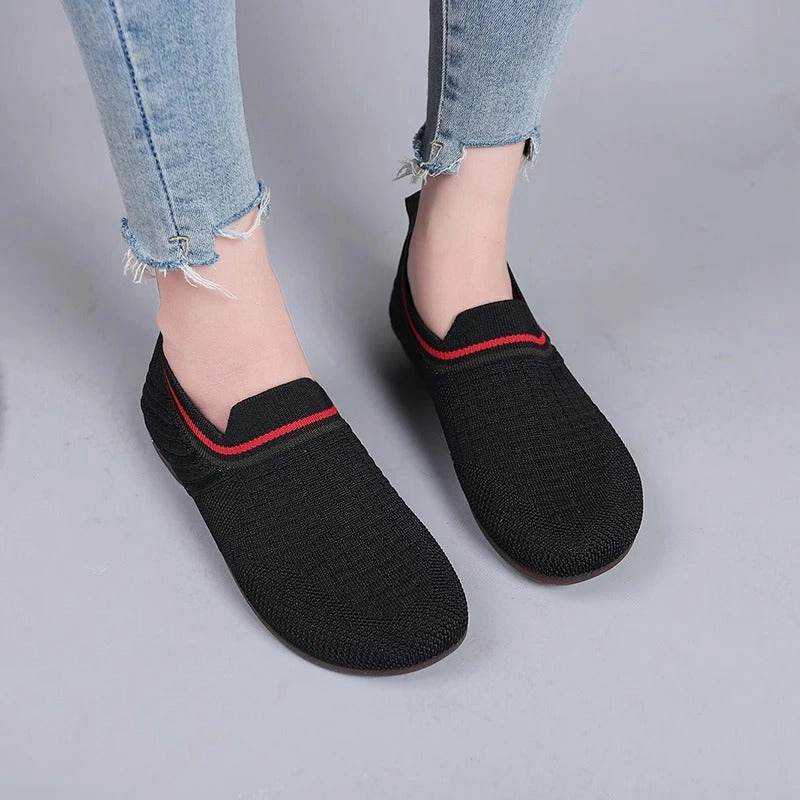 Converse Sneakers History Felicity - Trendy Vulcanized Sneakers for Women