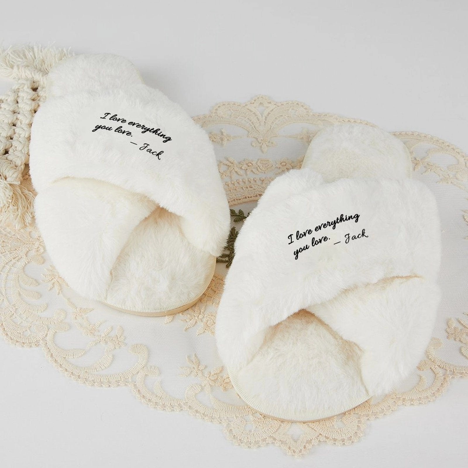 Custom Text Love You Bridesmaid Slippers Fluffy Bridal Slippers Fuzzy Cross Band House Slide Shoes Animal Slippers Slippers