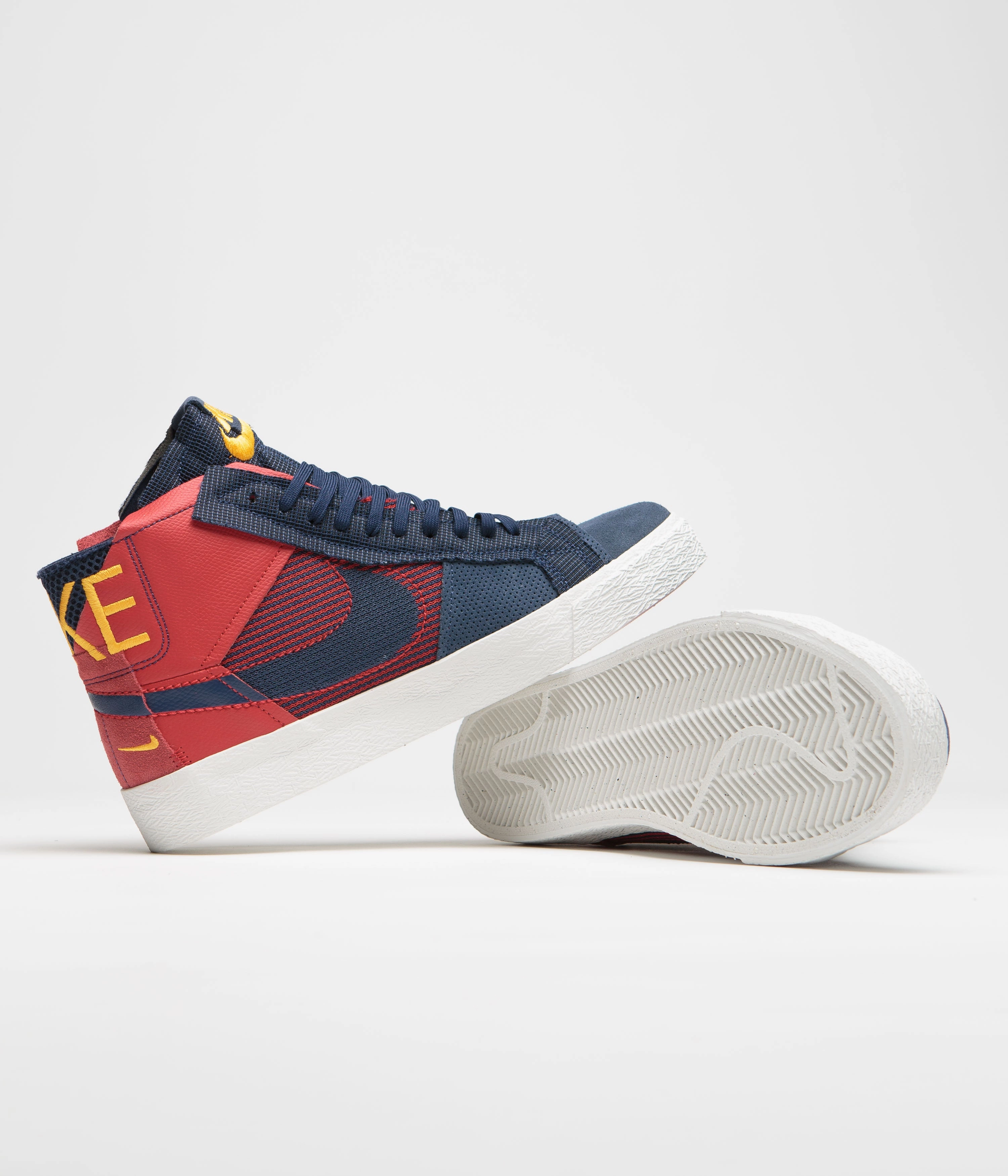 Nike SB Blazer Mid Premium Shoes - University Red / Midnight Navy Wide Shoes Asics