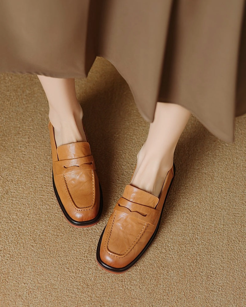 Narrow Loafers Leather Round Toe Flat Low Heeled Loafers