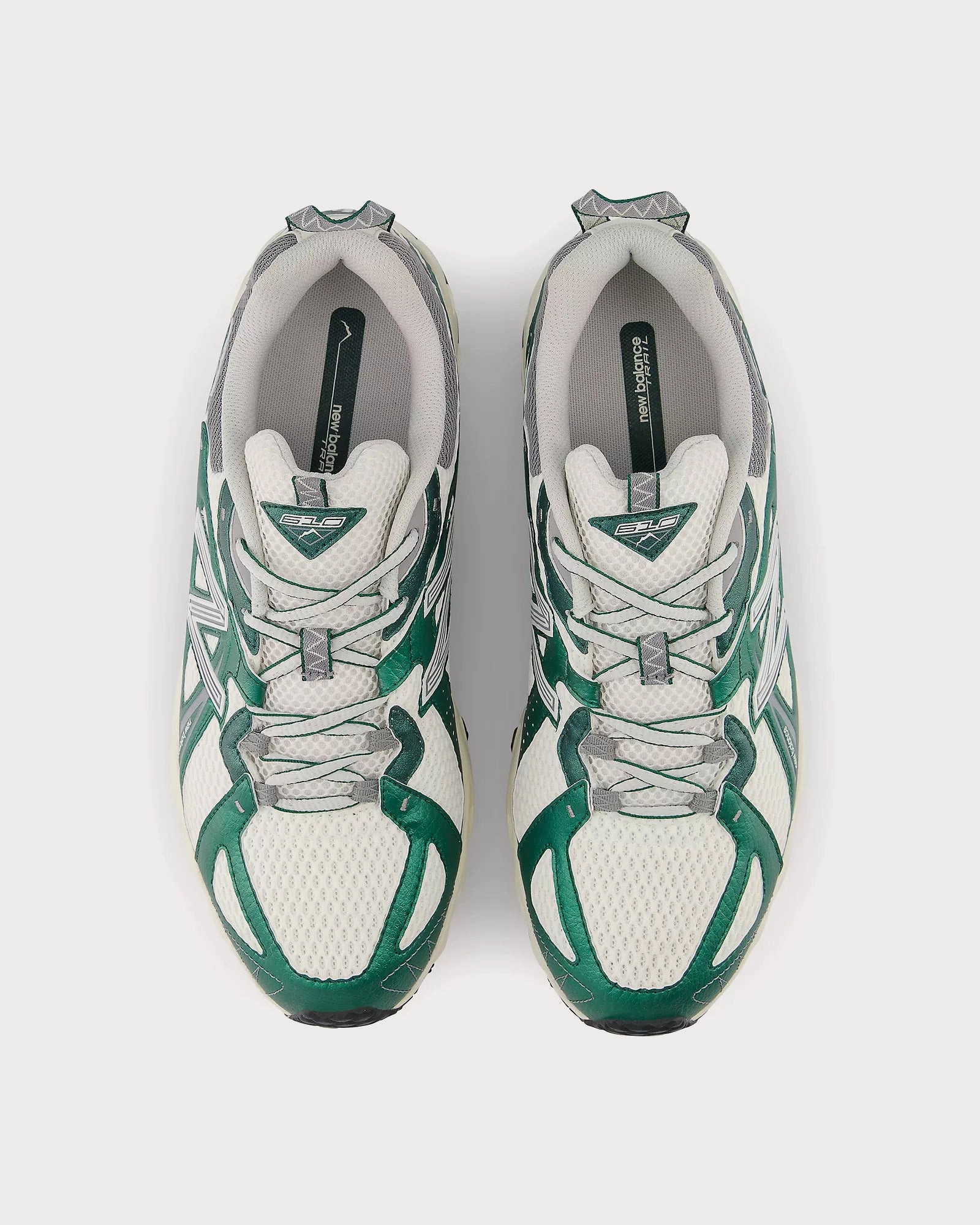 610v1 Nightwatch Green / Sea Salt / Shadow Grey Low Top Sneakers New Balance Ladies Running Shoes