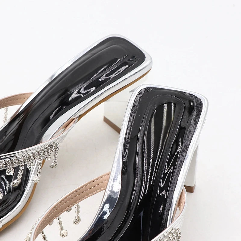 Slides Adilette Liyke 2024 neue Marke seltsame High Heels Flip Flops Frauen Hausschuhe Mode Kristall Fransen V-Riemen Sandalen Schuhe Panto letten Slider