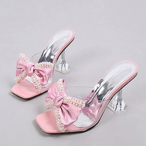 Madden Liyke 2024 neuen Stil rosa Frauen Hausschuhe Sandalen Mode Perle Bowknot High Heels PVC transparente Schuhe Sommer Maultier Slides Pumps