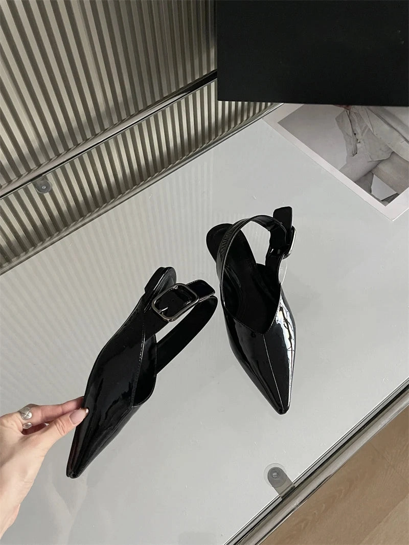 Comfortable Wedding Sandals Liyke Mode-Design Groe Schnalle Frauen Casual Flache Maultiere Sandalen Hohe Qualitt Gemtliche Patent Leder Spitz Kleid Schuhe