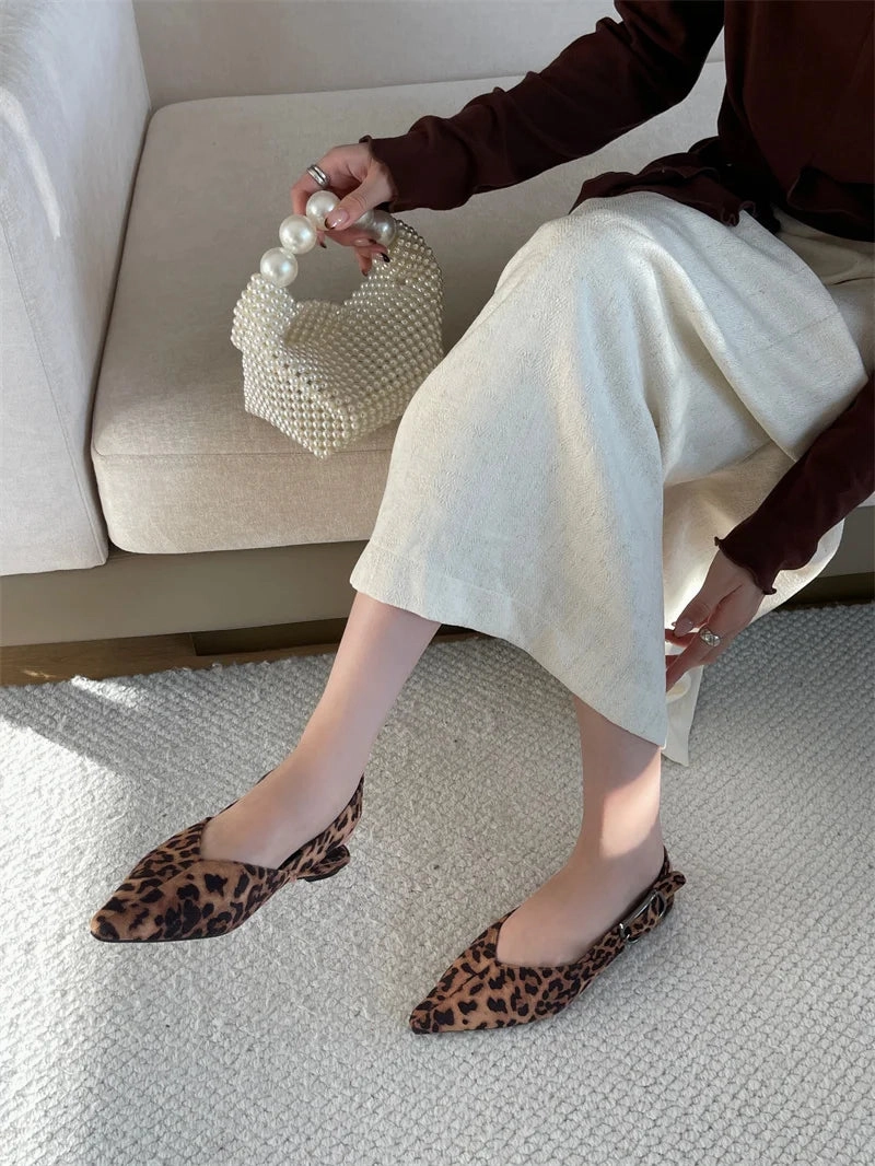 Liyke Mode-Design Groe Schnalle Frauen Casual Flache Maultiere Sandalen Hohe Qualitt Gemtliche Patent Leder Spitz Kleid Schuhe Sandals Antigua Reviews