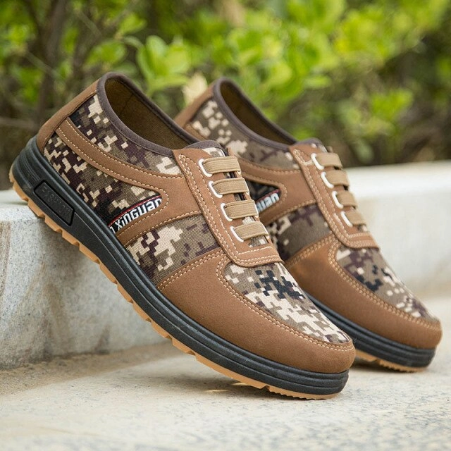 Men Casual Comfortable Lightweight Breathable Canvas Most Popular Casual Shoes 2024