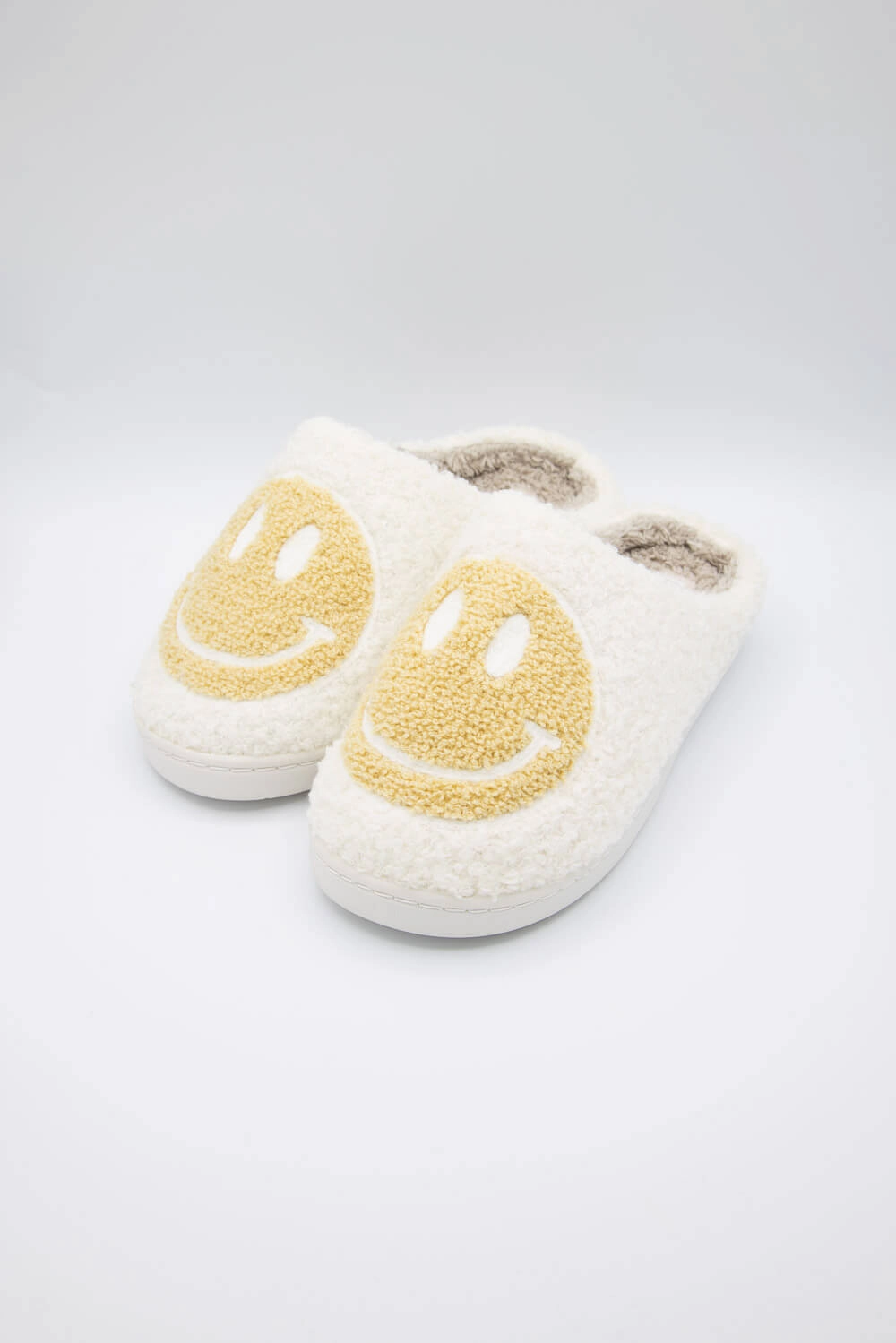 MIA Smiley Face Slippers for Women in Oatmeal/White | GS1412401-OATMEAL Hydrangea Slippers