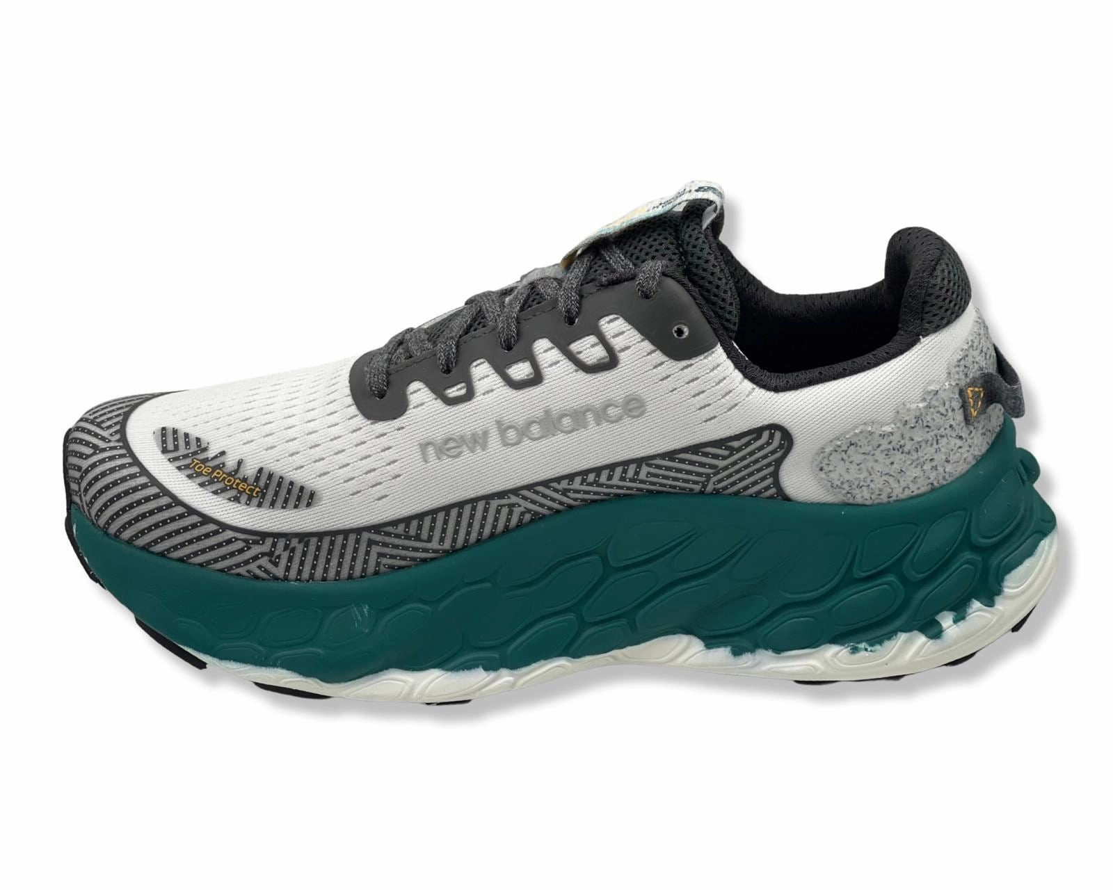 Vintage Havana Rhinestone Sneakers New Balance MTMORLW3 2E Trail Running Shoes with Vibram Sole