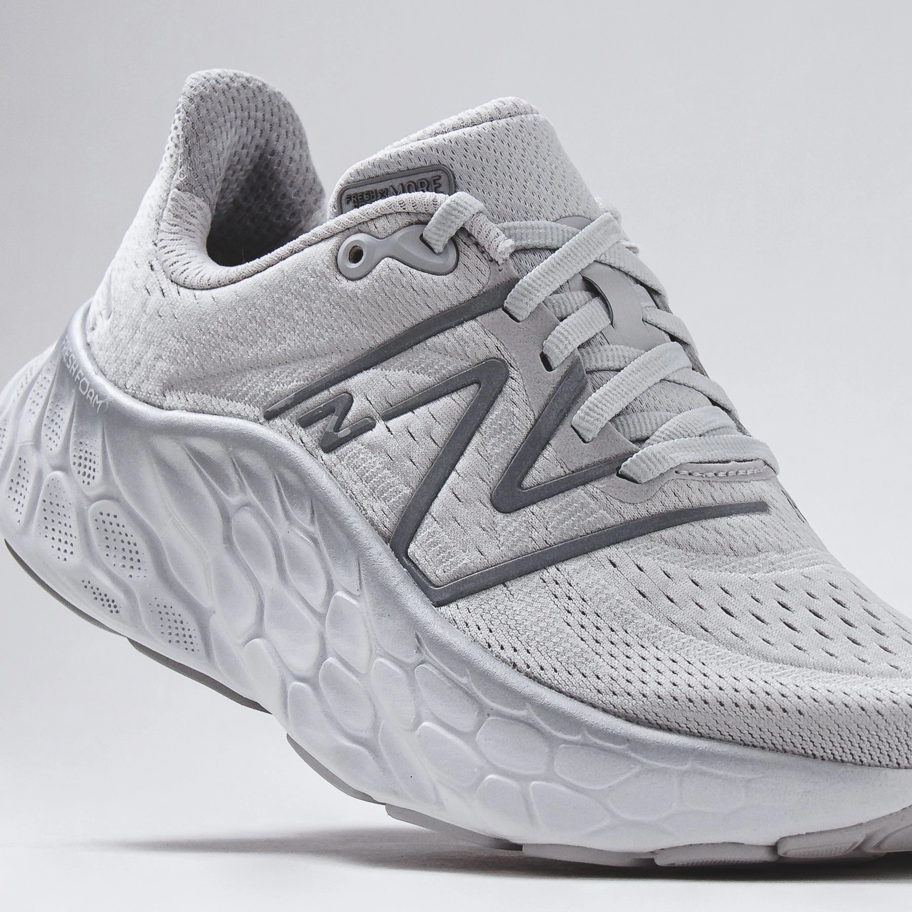 New Balance Women Fresh Foam X More v4 Summer Fog WMORNC4 New Balance 747