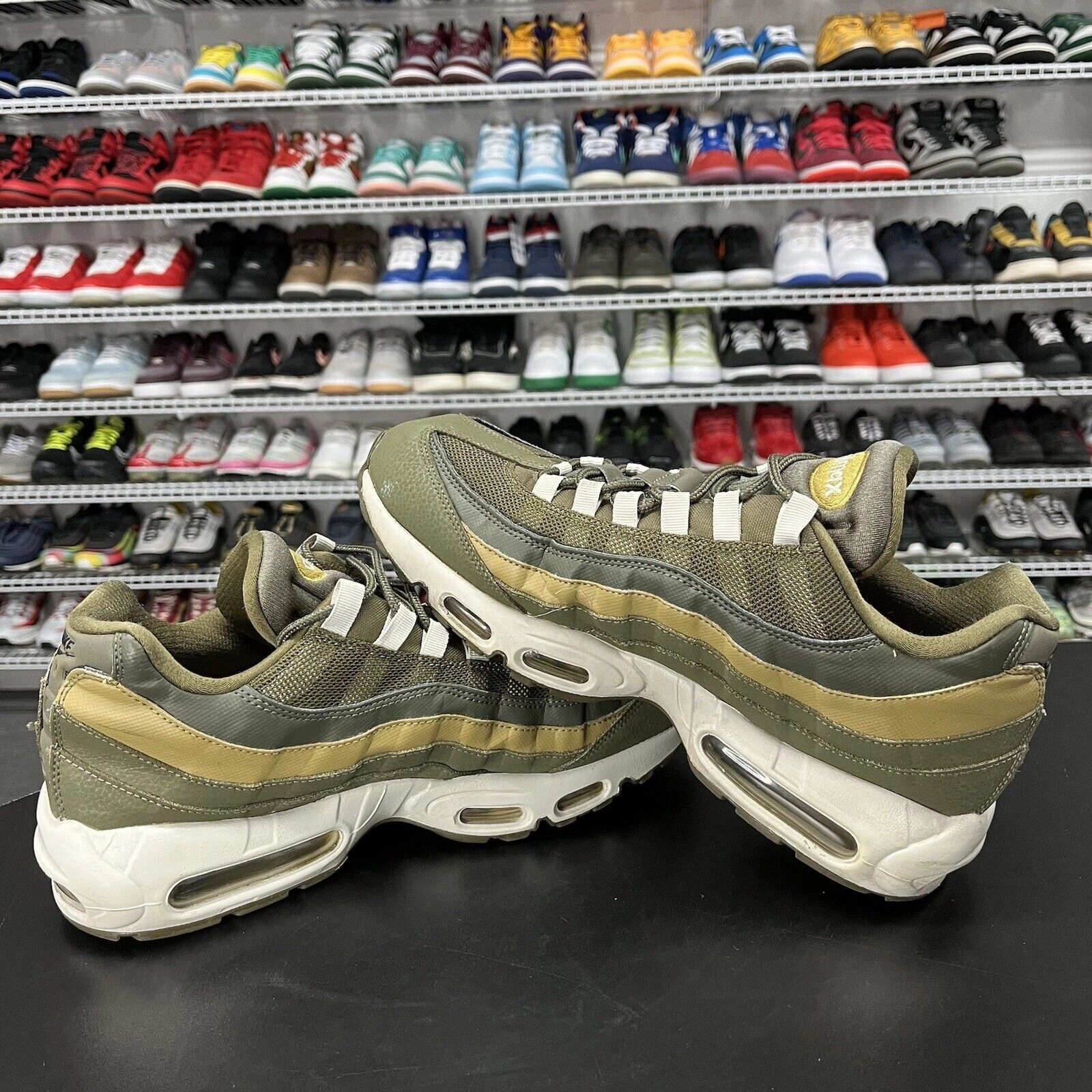 New Asics Running Shoes Nike Air Max 95 Essential Olive Canvas 2018 749766-303 Men's Size 11 No Insoles