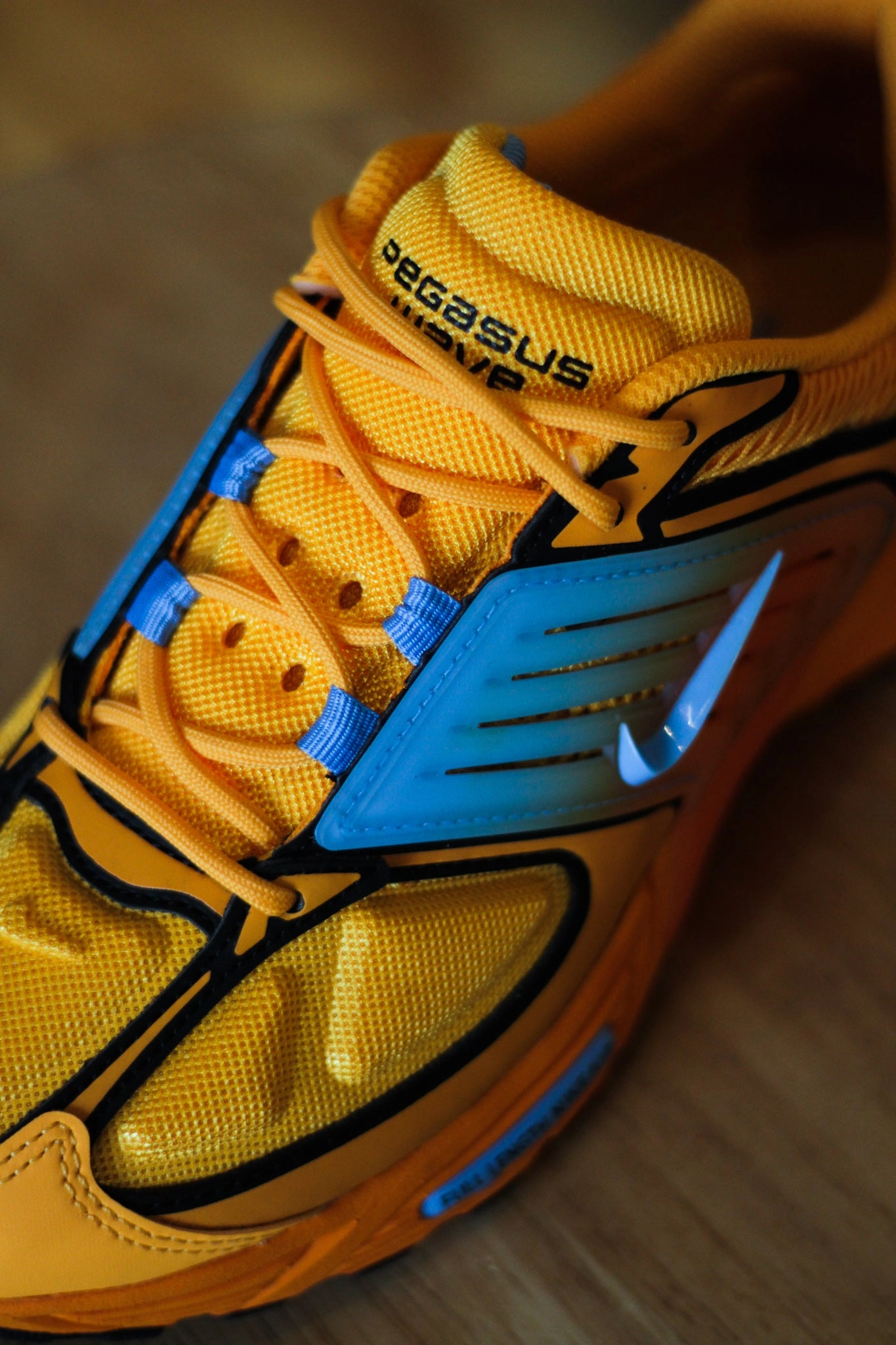 NIKE AIR PEGASUS WAVE "SUNDIAL/UNIVERSITY BLUE-BRIGHT CERAMIC" Asics Fashion Shoes