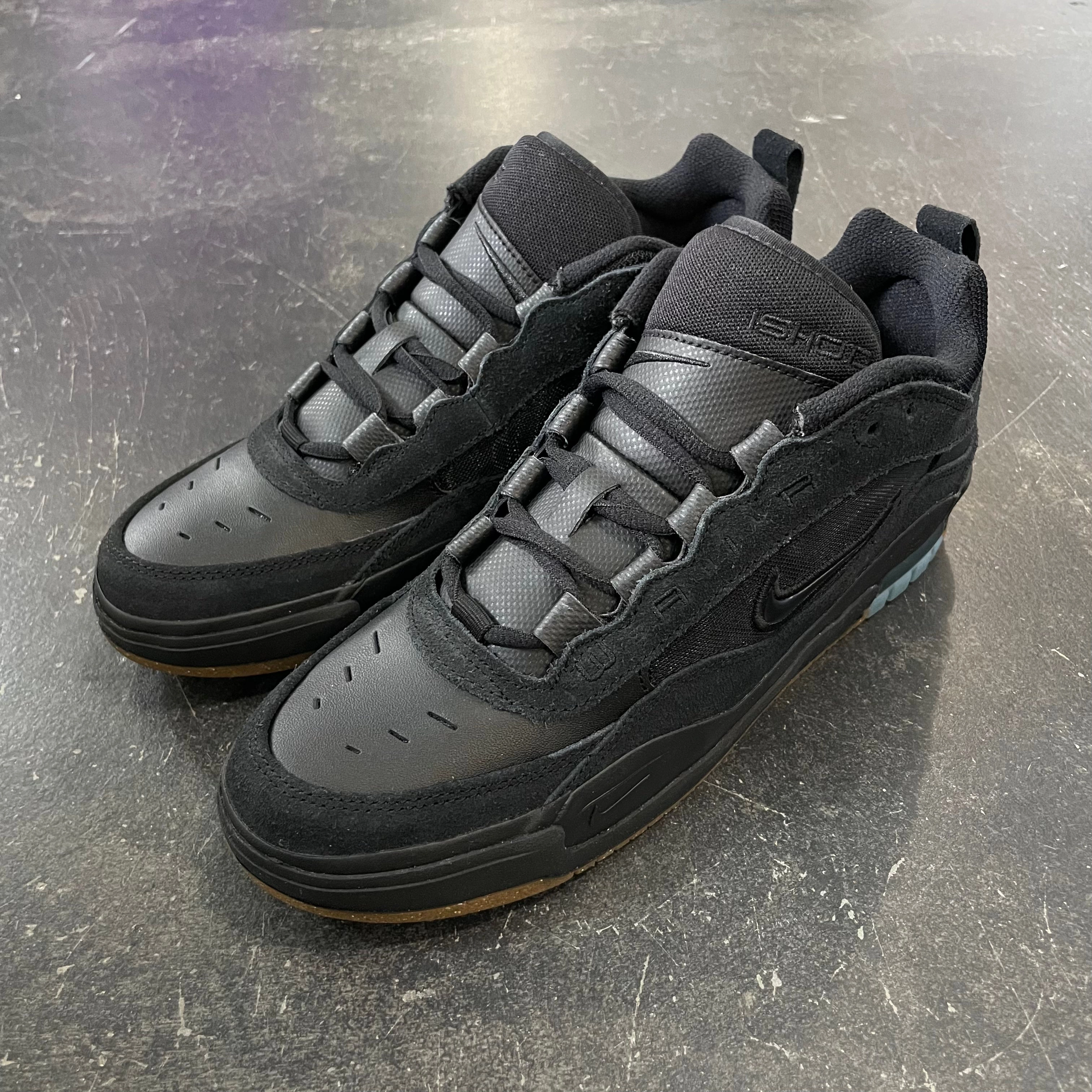 Asics Shoes Pickleball Nike SB Ishod Air Max Black/Black