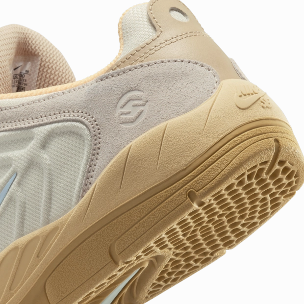 Asics The Gable Wrestling Shoes Nike SB Vertebrae TE FZ4878-100 Coconut Milk/Jade Ice-Sesame (In Store Pickup Only)