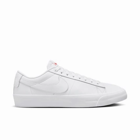 Nike SB Zoom Blazer Low PRO GT ISO "Triple White" White - White - White Asics Turf Shoes Field Hockey