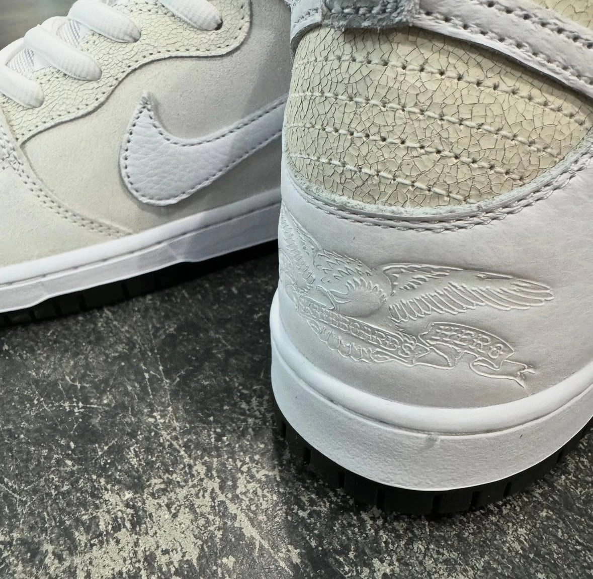 Asics Running Shoes Size 6.5 Nike SB Dunk High QS Anti Hero