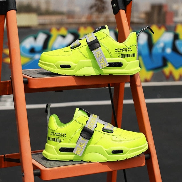 Fires 2019 Men Casual Shoes Brand Sneakers For Men Light Outdoor Air Mesh Man Fashion Sneaker Vulcanized Shoes Zapatillas Mujer Shoes Casual Dress