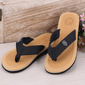 2018 Summer Hot Selling Good Quality Mens Summer Beach Flip Flops Slippers Sandals Men Beach Slippers 5 Colors to Choose Toes Slippers