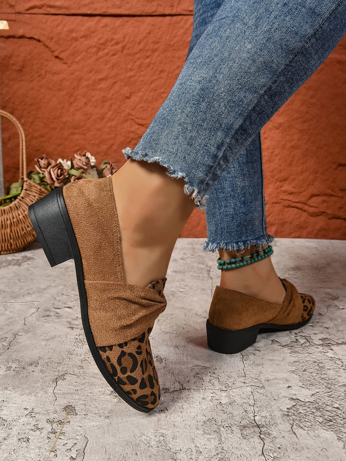 Amberjack Loafers Women's Loafers Pointed Toe Chunky Heel Shoes