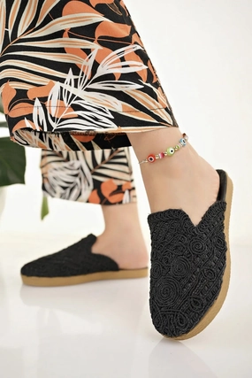 Modafrsat  Women's Straw  Closed Knit Lace Embroidery Slippers The Most Comfortable Slippers