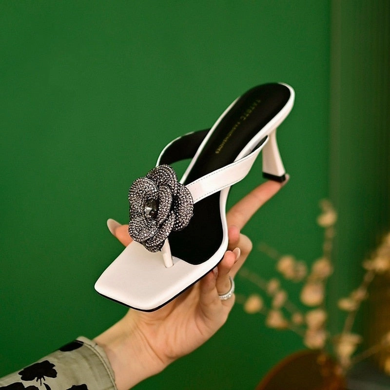 Crystal Flowers High Heels Slippers Women 2023 Summer Clip Toe Square Toe Sandals Woman Thin Heeled Designer Party Shoes Ladies Italian Slides