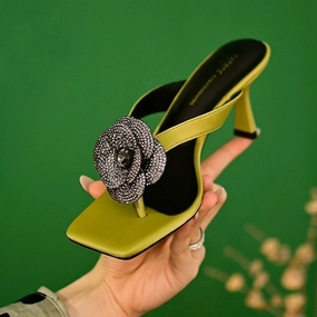 Crystal Flowers High Heels Slippers Women 2023 Summer Clip Toe Square Toe Sandals Woman Thin Heeled Designer Party Shoes Ladies Ugg Slide