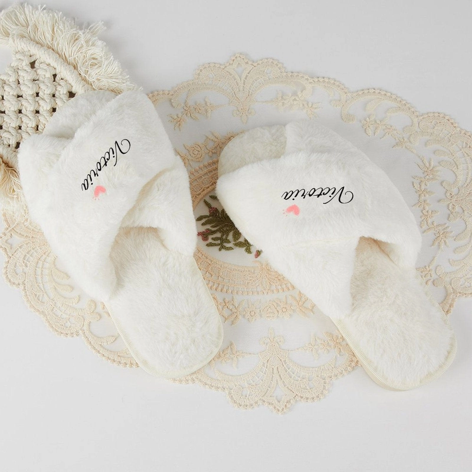 Woolen Slippers Custom Name Heart Bridesmaid Slippers Fluffy Bridal Slippers Fuzzy Cross Band House Slide Shoes