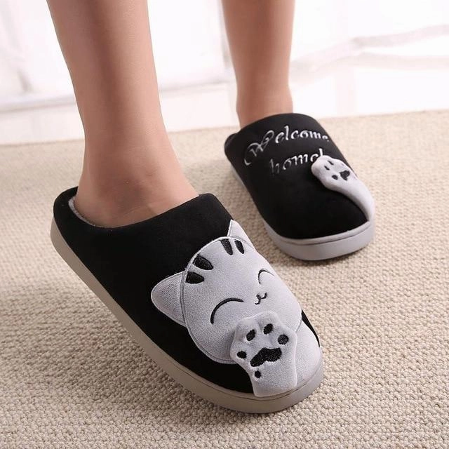 Winter warm plush slippers cute cat animal slippers house bedroom couple slippers Goody Slippers